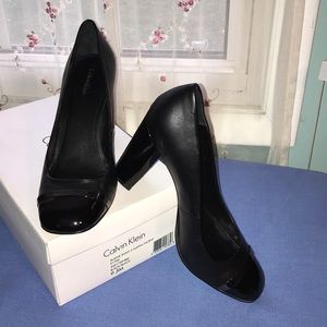 Calvin Klein black pump